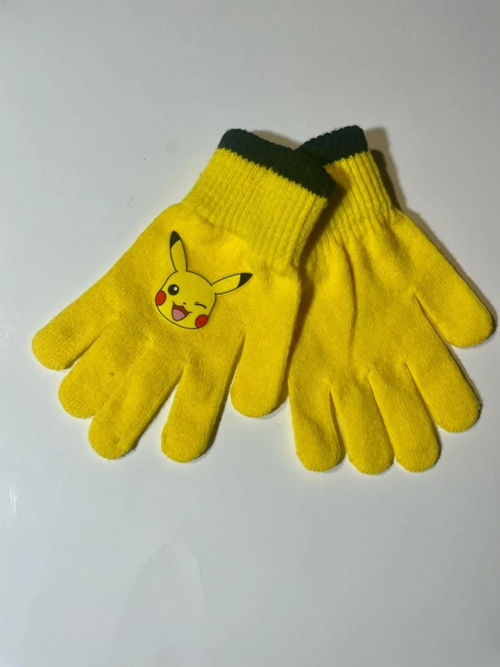 Pikachu Kids Yellow Knit Gloves NWT OSFM Anime Cartoon Fall Winter Wear Bioworld